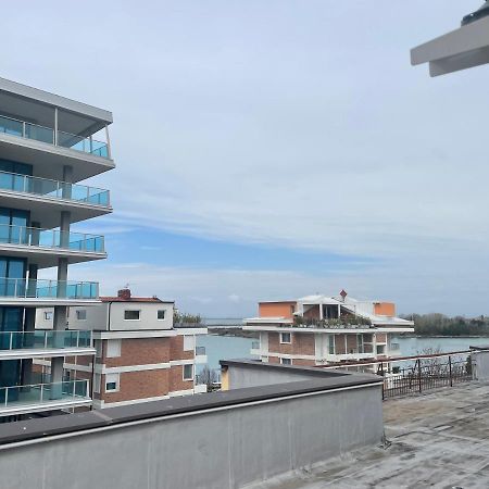 Appartamento In Villa Gioiosa Градо Екстериор снимка